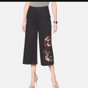  Natori Woman Black Floral Embroidered Wide Leg CropCapri NWT Size 4